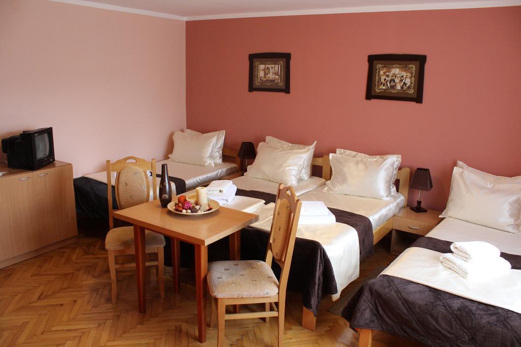 Guest Accommodation Zone Niska Banja Habitación foto